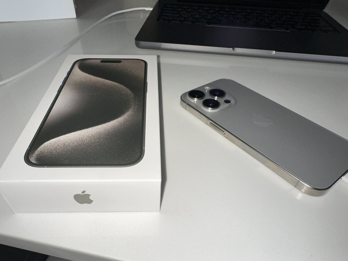 benmrosen's tweet photo. iPhone day, 2023 https://t.co/CIj6xRgLwf