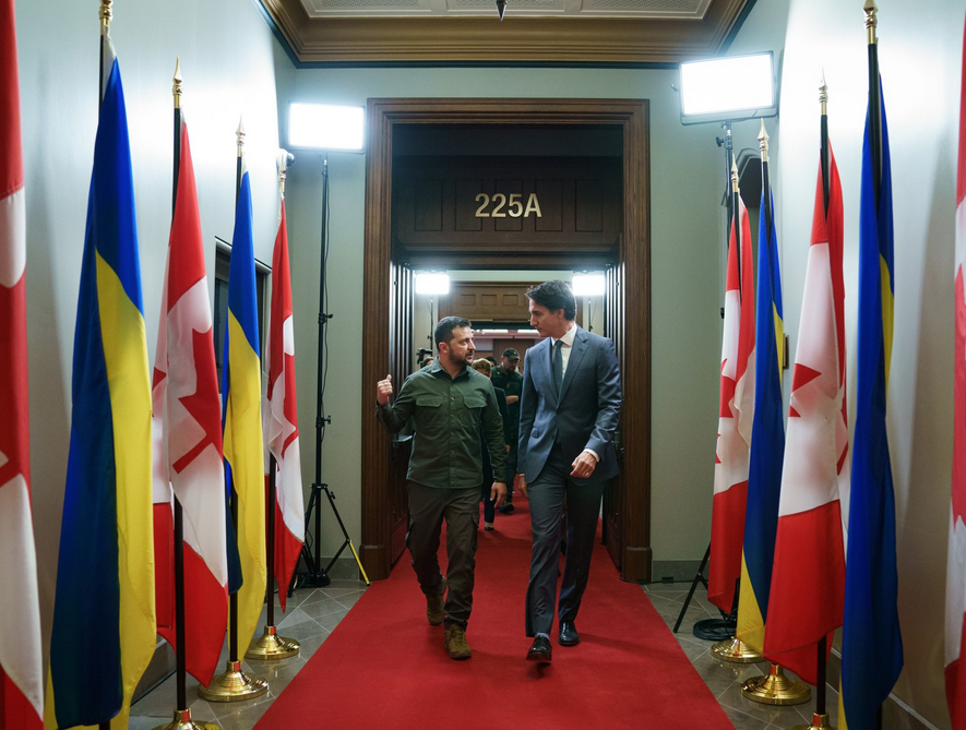 RGBAtlantica's tweet photo. You either stand up for heroes and democracy with #Zelenskyy
or you lie down with cowards and criminals like Putin
I stand up with heroes and democracy.
#CanadaUkraine @JustinTrudeau #TrudeauIsRight @ZelenskyyUa #SlavaUkraine ๐บ๐ฆ๐จ๐ฆ๐บ๐ฆ๐จ๐ฆ https://t.co/NEGDcLMwPK