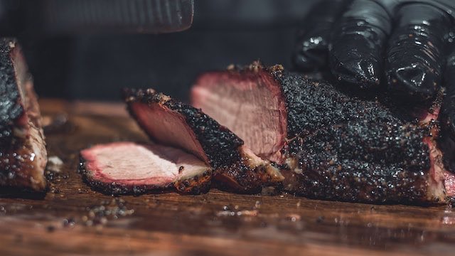 HQ4BBQ's tweet photo. What sauce are you dipping this in?
#hq4bbq https://t.co/8sFjrLKYVr