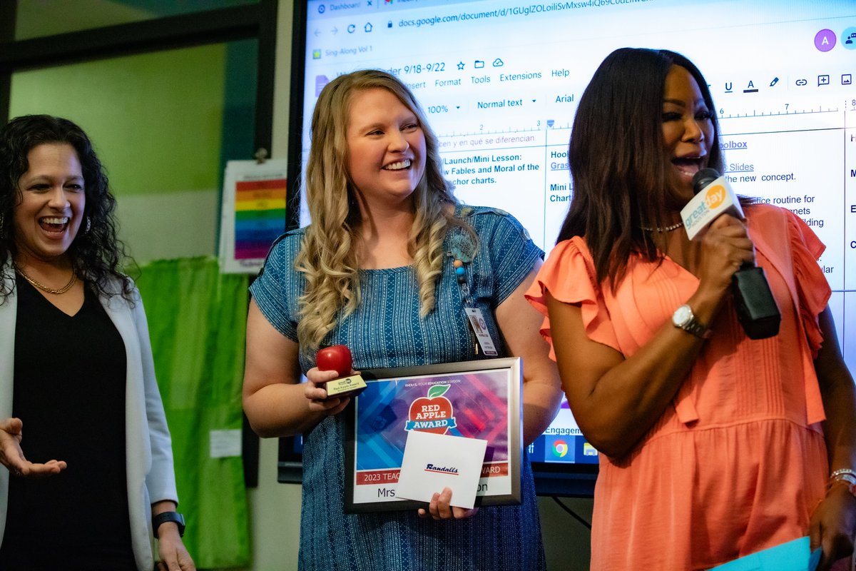 Humble ISD (@humbleisd) on Twitter photo 📸: On Friday morning, <a href="/HumbleISD_RCE/">Ridge Creek Elem</a> Kindergarten teacher Jessica Patterson was surprised with the Red Apple Award sponsored by <a href="/Randalls_Stores/">Randalls</a> from <a href="/KHOU/">KHOU 11 News Houston</a> <a href="/GreatDayHouston/">Great Day Houston</a> host Deborah Duncan!
Watch the surprise on Wednesday, Sept. 27 at 9 a.m. on Great Day Houston!! 📸: On Friday morning, <a href="/HumbleISD_RCE/">Ridge Creek Elem</a> Kindergarten teacher Jessica Patterson was surprised with the Red Apple Award sponsored by <a href="/Randalls_Stores/">Randalls</a> from <a href="/KHOU/">KHOU 11 News Houston</a> <a href="/GreatDayHouston/">Great Day Houston</a> host Deborah Duncan!
Watch the surprise on Wednesday, Sept. 27 at 9 a.m. on Great Day Houston!!