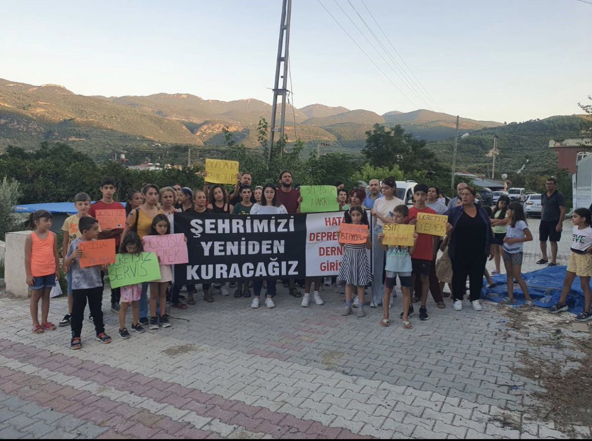 ferayayd's tweet photo. 50 kişilik sınıflar, ikili eğitim, ulaşılamayan okullar…
Çocuklarımız,en kıymetlilerimiz için…
Hatay eğitim hakkı için mücadele ediyor. 
#Hatay https://t.co/BEP6VdYYEZ