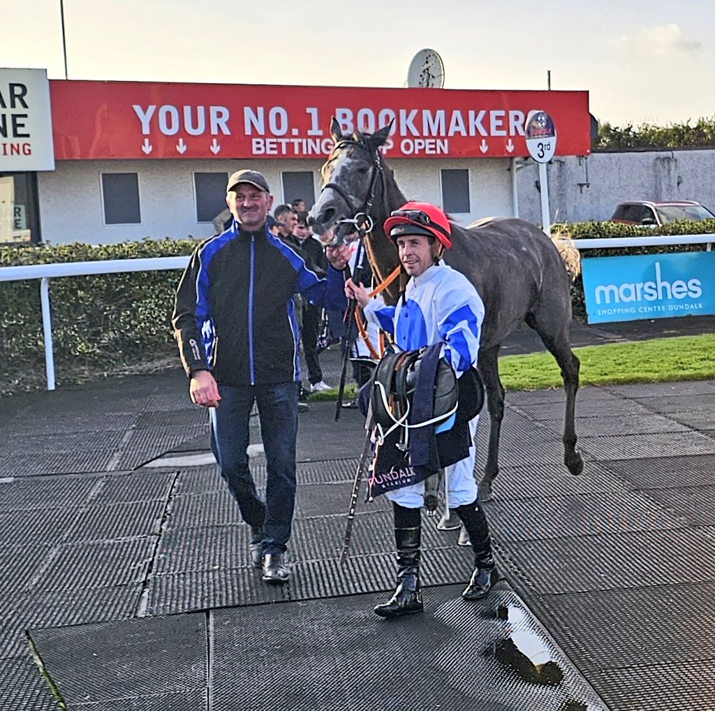 Winner of our third race by half a length CHARLISSE Ridden by @LeighRoche1992 Trained by Denis Cullen Owned by Vanessa Teehan - Rouzier & Mrs Ann Marie Cullen