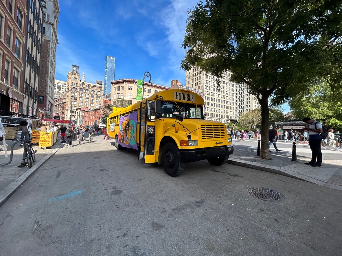 wildlifeaction's tweet image. Yesterday @NWF joined our partners in #NYC on a climate justice hoop bus to deliver a petition of almost 700k signatures calling for the governor to sign the NY Tropical Deforestation-Free Procurement Act. 🚌📜

Tell Gov. Hochul to #stopdeforestation 📲 support.nwfactionfund.org/page/55916/act…