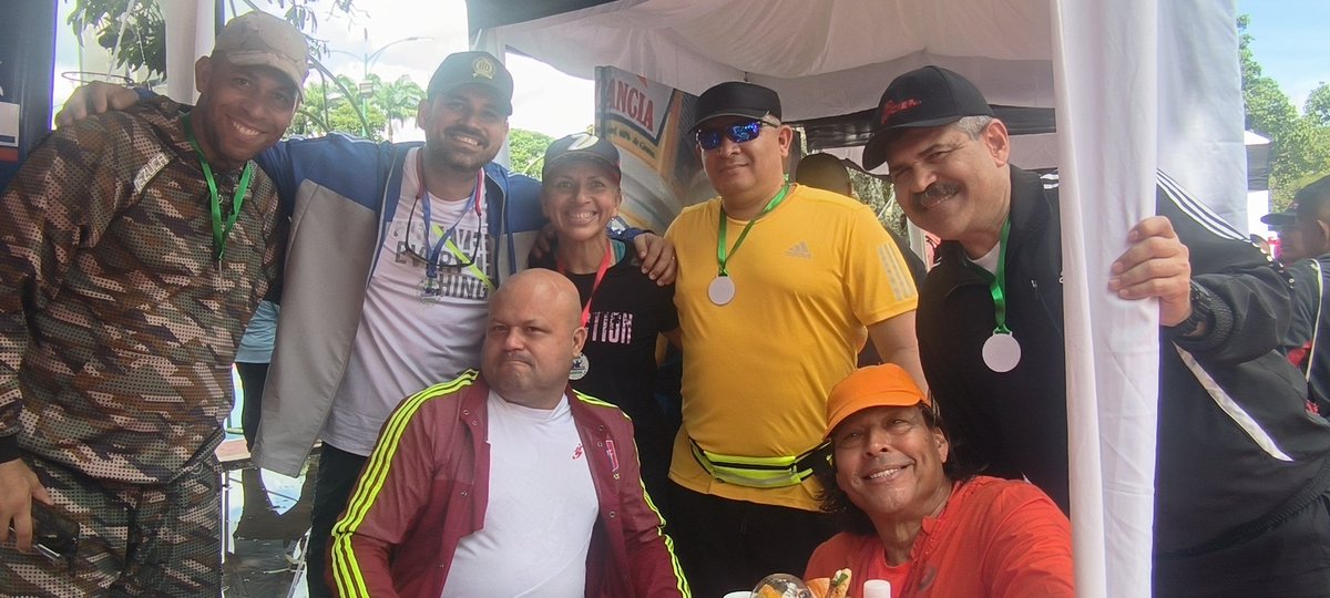 Continuamos celebrando estos #19AñosMinppal con una hermosa actividad donde nuestro presidente <a href="/rcamposc70/">Ramon Campos Cabello</a> junto a diversas autoridades del <a href="/MinAlimenVen/">minalimentacion_ve</a> participaron en  caminata y bailoterapia desde "El Parque Generalísimo Francisco de Miranda".

#ElEsequiboEsDeVenezuela