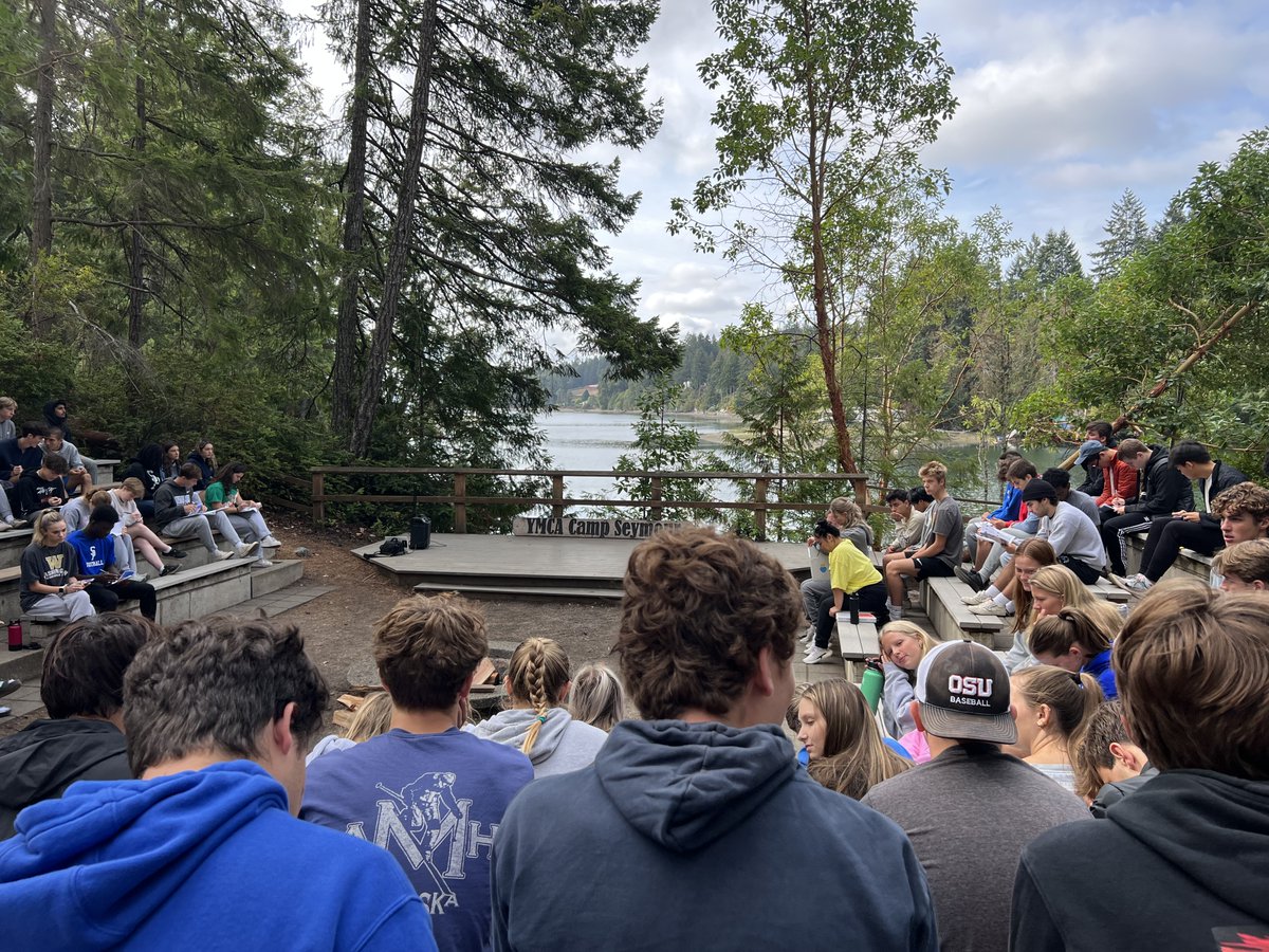 seaprepPanther's tweet photo. Last weekend, 170 Seniors hiked 7 miles on the annual Senior Pilgrimage retreat. See more at slideshow here: https://t.co/w5h3wmmOTx https://t.co/3pVCx885se