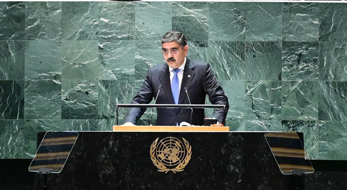 PakPMO's tweet photo. Caretaker Prime Minister Anwaar-ul-Haq Kakar addressed the 78th session of the United Nations General Assembly in New York, today. 
#PMKakarAtUNGA
#UNGA78 https://t.co/7V8GGFIeW9