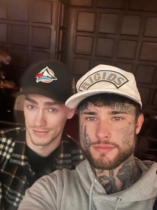 More brocode content 👀 https://t.co/4TWatOLPNG https://t.co/74fdONIud9