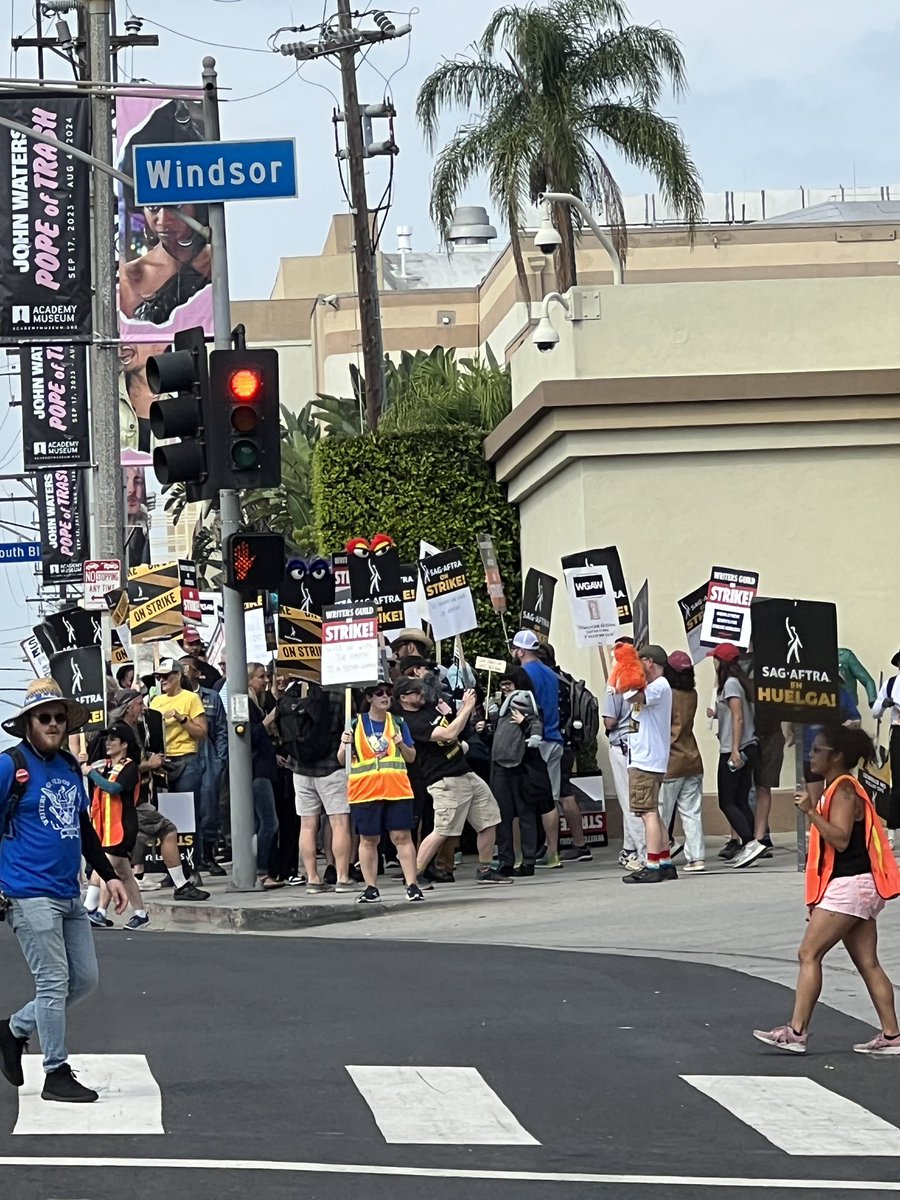 Here at Paramount and we just ran out of signs because PEOPLE ARE FUCKING OUT HERE. Let’s go! #wgastrong.