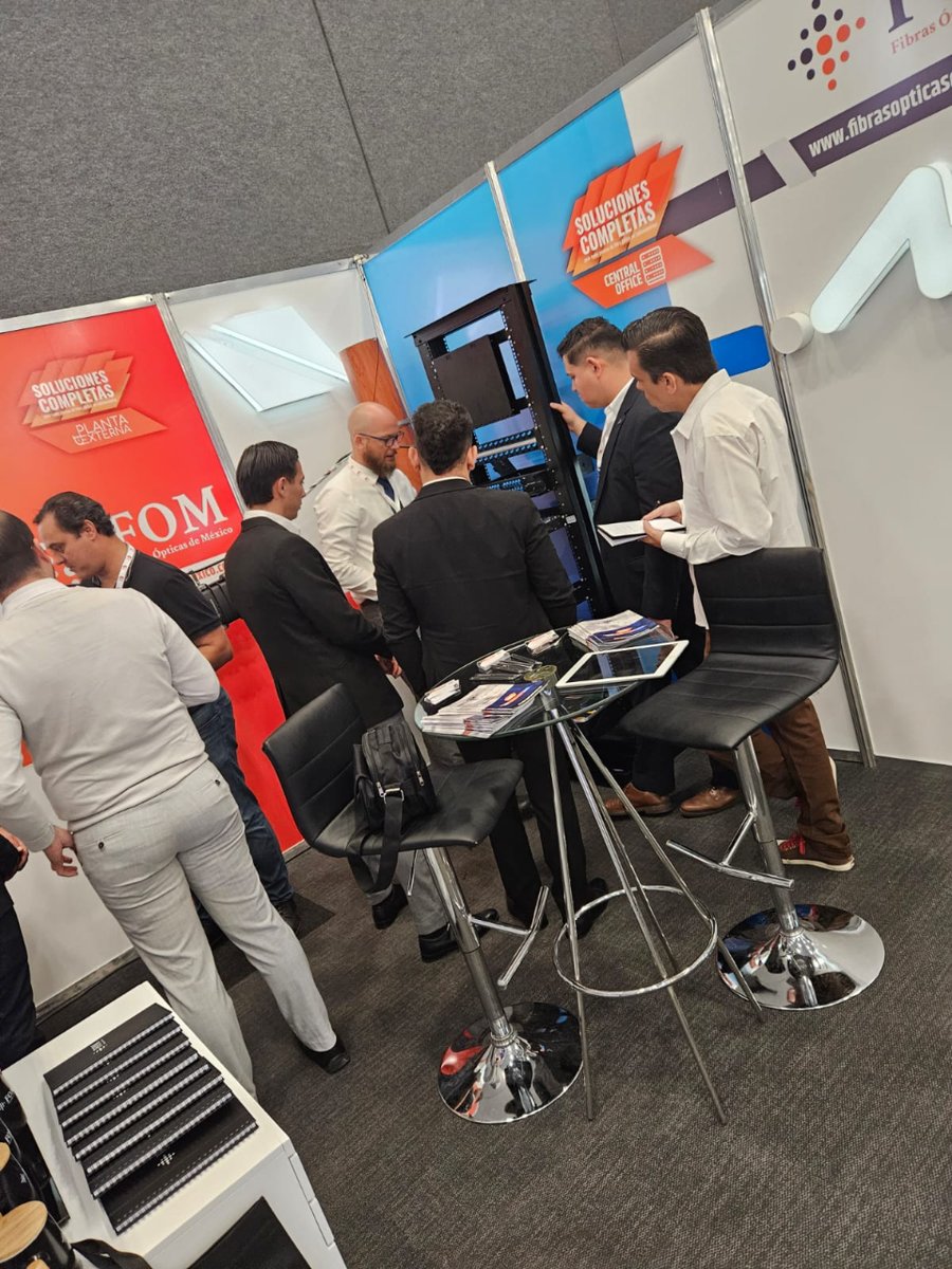 Aquí, la colaboración entre expositores impulsa la innovación en telecomunicaciones. 🤝🏻📡

#FOM 
#CSMX2023 
#Dia2