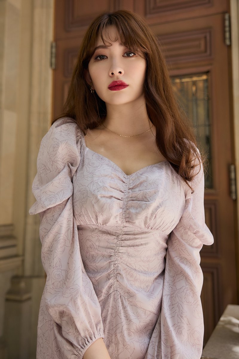 Herlipto☆Rosa Ruched Satin Dress【M】 Rosa Ruched Satin Dress// 構築的なシルエットにより洗練された 女性
