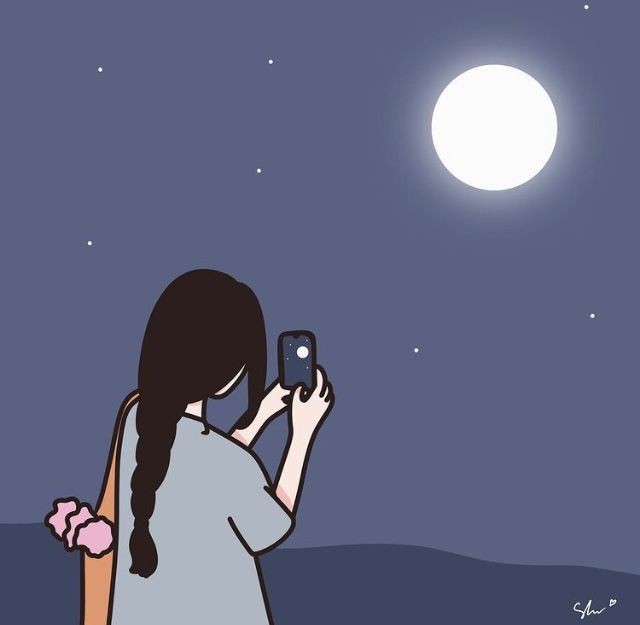 semplicemente la luna esiste.

Tu così :