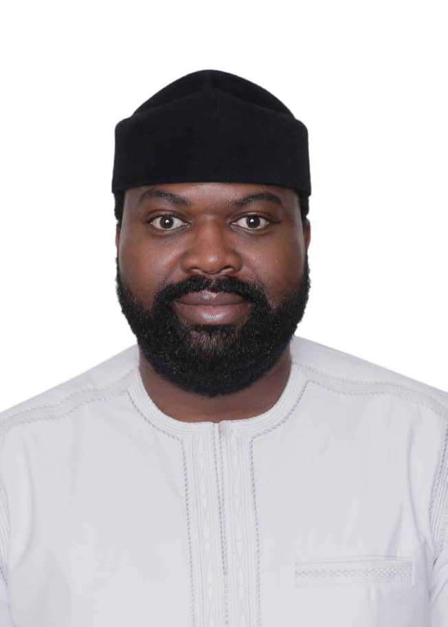 x.com/honakinrotimij…