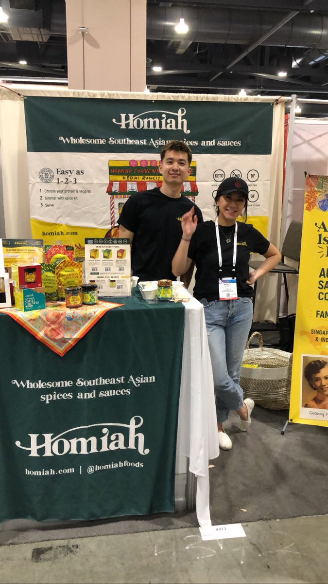 homerfolmer's tweet image. Saw so many @firstlookvc brands including:

@drinkplink 
@HomiahFoods 
@tryexplorer