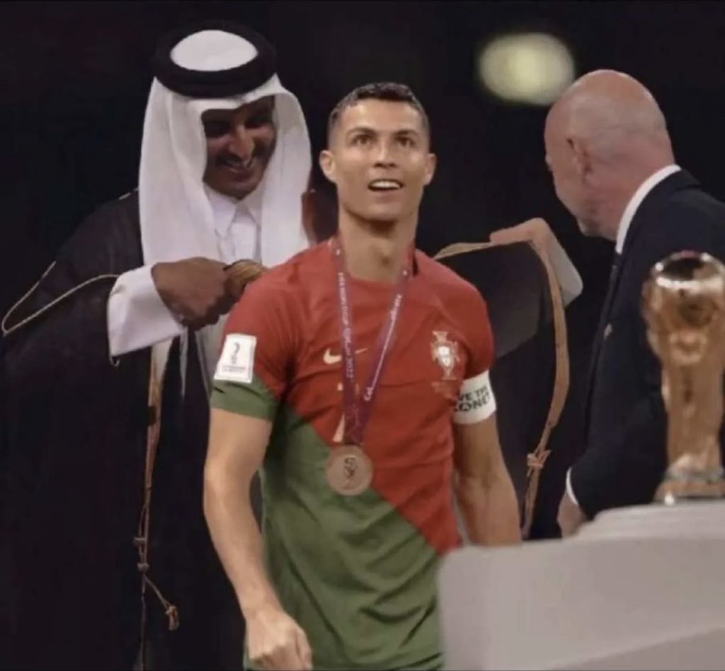 اكثر شيء ملفت هو الشغف اللي عند كريستيانو ولا كأنه حسم المونديال ومختم الكورة قبل 10 شهور