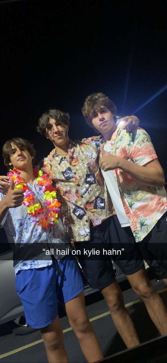 LHS_Students_'s tweet photo. 💚Sellars Sluts💚vs🌽fsKKK🌽
⏰6:30⏰
💛💛💛NEONNNN💚💚💚
#daddydave #jeffjacobs #smellars #garytfudoin #urcoachisahofyapper #irrelevanthicks #bumsofthecounty #twest #Weback https://t.co/8xuEId25o7