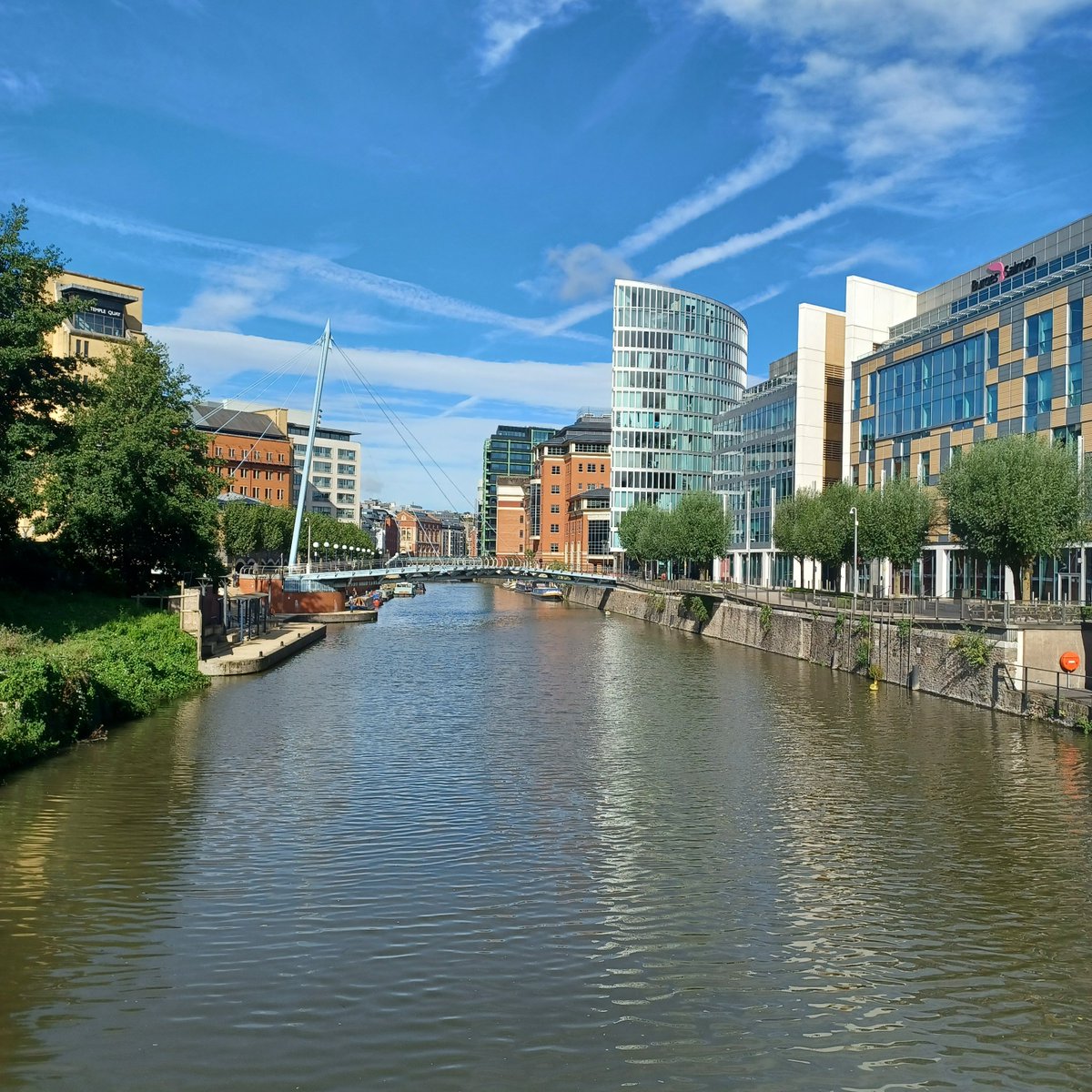 Reflecting on a busy week when the <a href="/LCGgovuk/">Leadership College for Government</a> team has launched new cohorts of talented leaders on several programmes. The views walking to the <a href="/cabinetofficeuk/">Cabinet Office</a> London and Bristol offices were pretty good too!