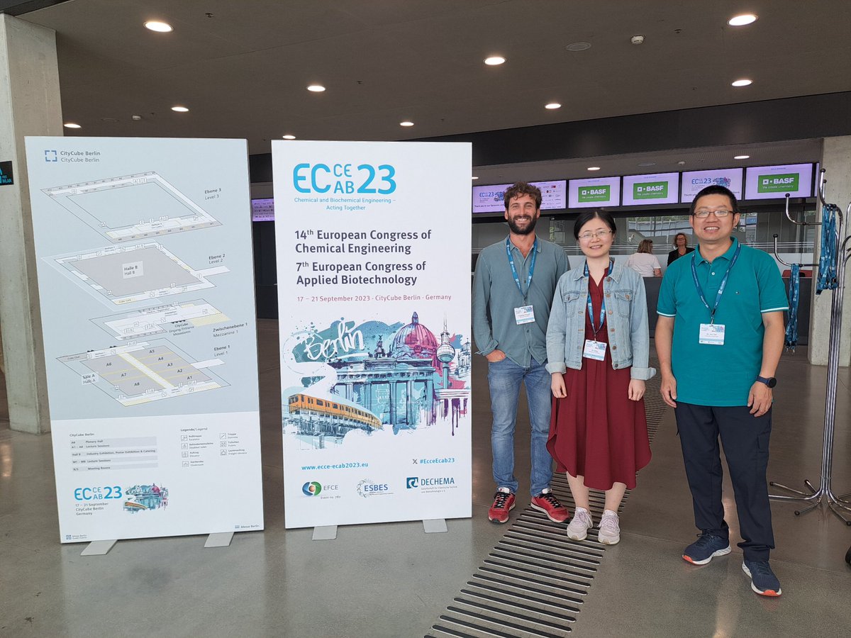 _Jun_Yue's tweet photo. The 14th European Congress of Chemical Engineering and 7th European Congress of Applied Biotechnology (https://t.co/X8DWWmM97o) in Berlin. It has been a great time to meet friends, and share our recent results on supercritical drying, enzymatic hydrolysis and microreactors. https://t.co/1MhlqJGKOq