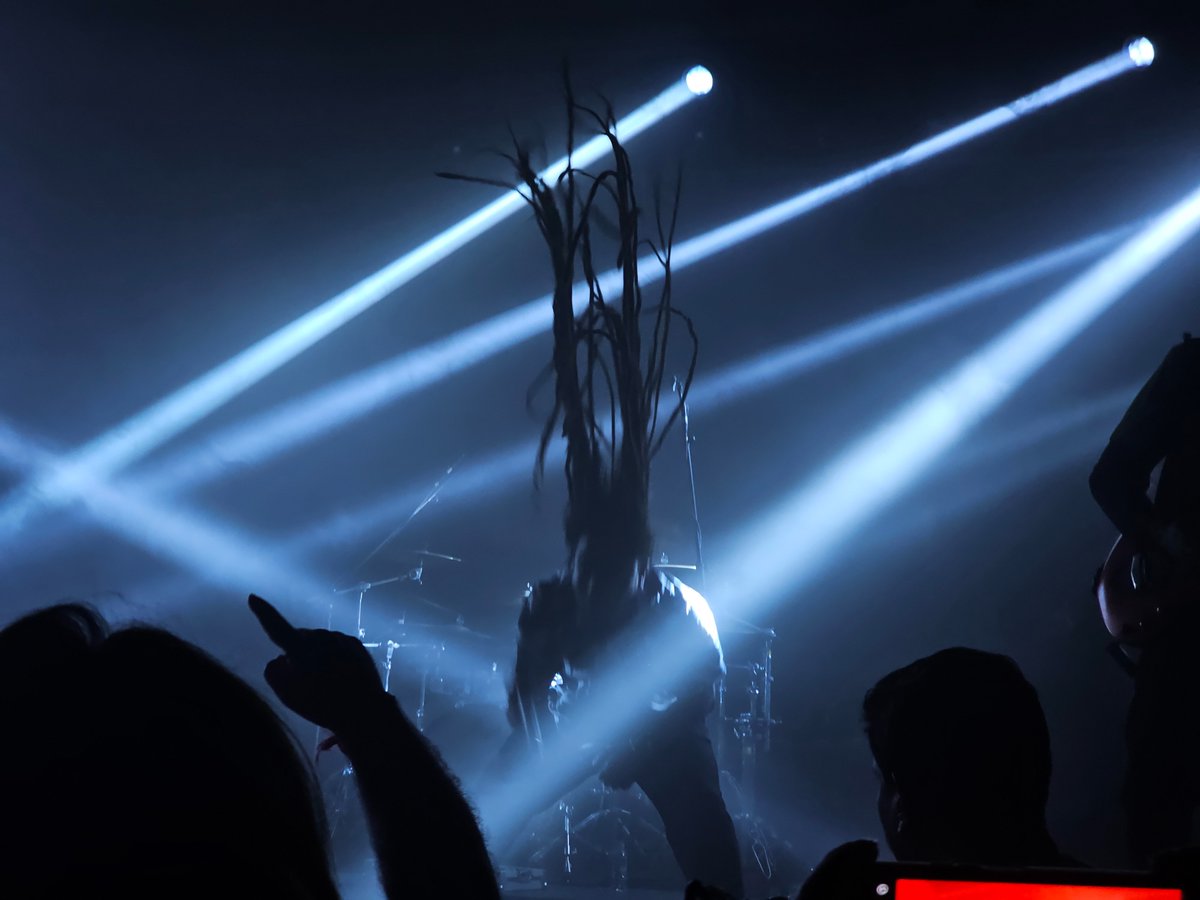 ChelC_FrosT's tweet image. What a glorious night for music #FridayFeeling @thaikudambridge #Prax