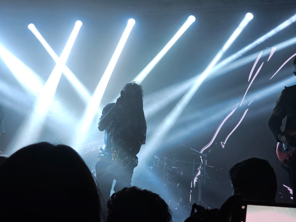 ChelC_FrosT's tweet image. What a glorious night for music #FridayFeeling @thaikudambridge #Prax