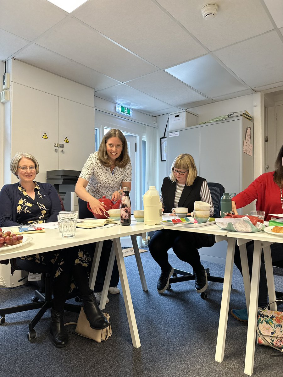 TeapotTrust's tweet photo. Teapot Trust staff, patron &amp; trustees gathered today to focus on how we drive growth to support more children and families living with the impact of chronic conditions. 
Thank you to Charity Consultant @mrodo22 for helping us to align our values &amp; ambitions with strategy. https://t.co/Wf9ISH4Y2Y