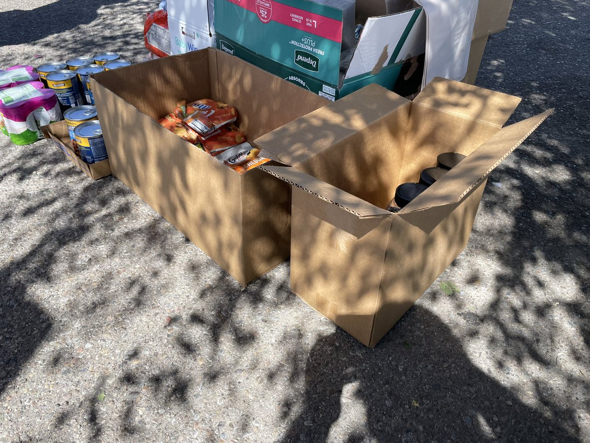 HEC out at San Mateo and Central for community outreach