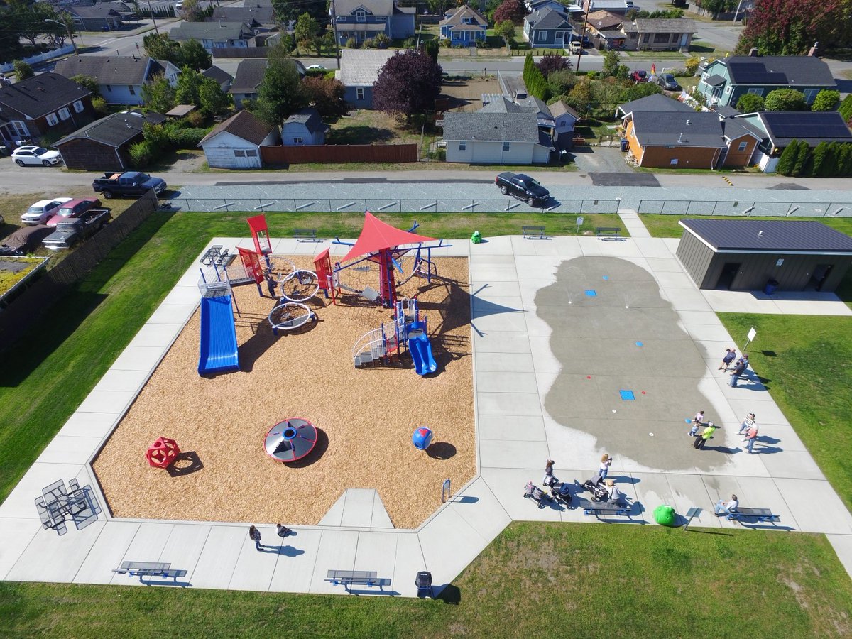 The recently completed Memorial Park in the City of Sedro-Woolley. The renovated park now has a stunning splash pad and a modern <a href="/PlayworldInc/">Playworld®</a> playground. 

#washingtonparks