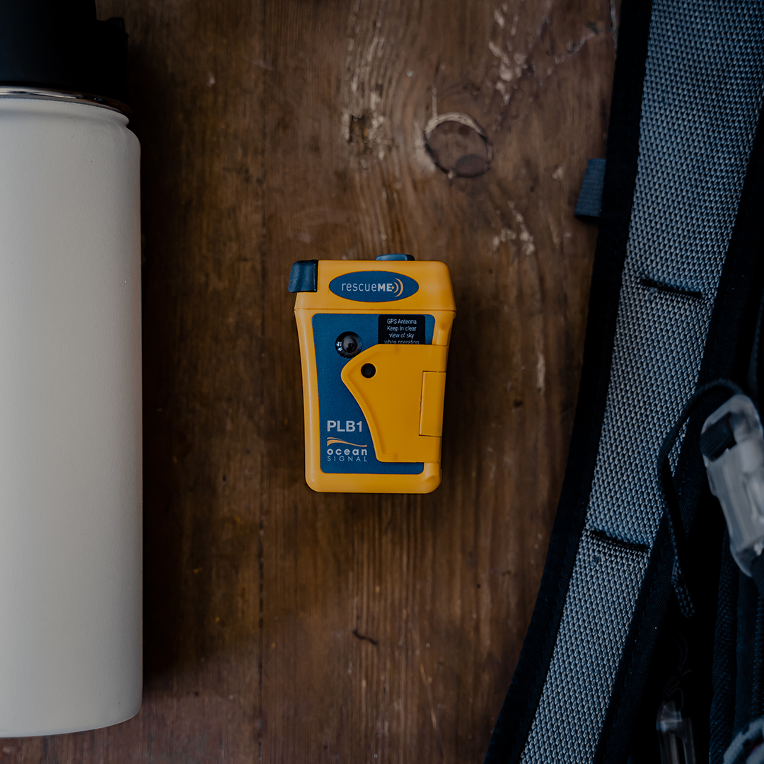 OceanSignal's tweet photo. Pack light, travel right, and embrace the journey!
#PLB1 #RescueME #PersonalLocatorBeacon
#Hiking
#GetOutside
#HikingCulture
#OutdoorAdventure
#Wanderlust https://t.co/tvvR3OPnUf