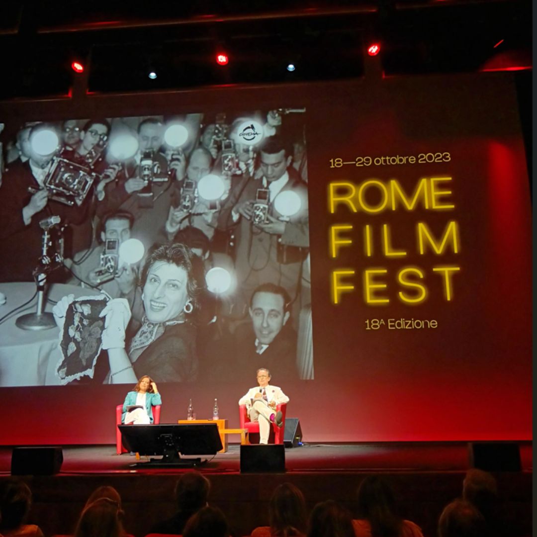 MediCinemaIT's tweet photo. Prosegue la collaborazione tra #medicinema #PoliclinicoGemelli e la #FestadelCinemadiRoma.
I pazienti ricoverati potranno vedere alcuni film della Festa ed incontrare attori e registi che interverranno in sala prima della proiezione dei film.
Scopri di più https://t.co/NYbDWfu6er https://t.co/KjUgD6Dbvr