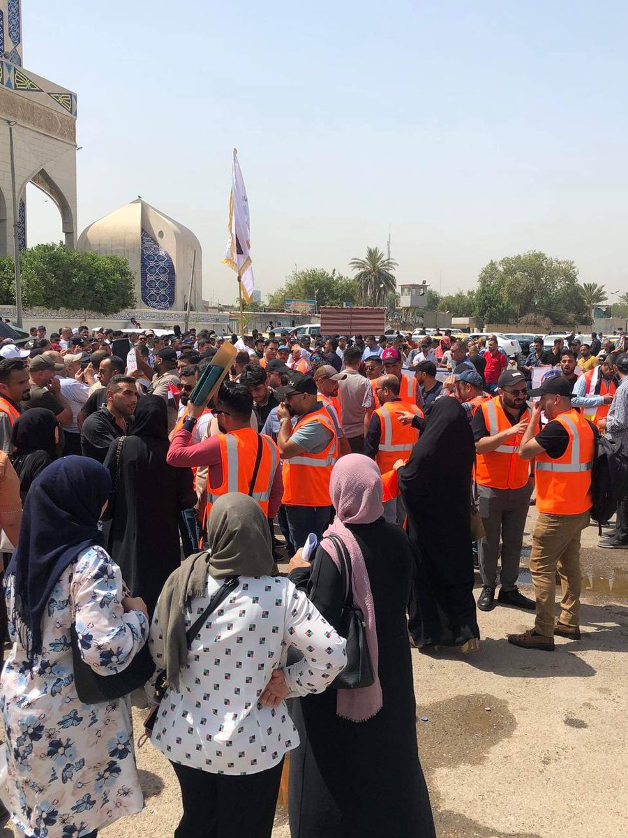 حق العمل وتكافؤ الفرص في توزيع الدرجات الوظيفية حق من حقوقنا قانونا ودستوراً و شريحة الخريجين القدامى هم الاحق به لما عانوه من الظلم لسنوات عدة
#الخريجون_مع_من_يكون_معهم
#جاهزون
📌 رابطة الخريجين القدامى في العراق 🇮🇶 برئاسة الأستاذ نبراس الخزعلي.... 0021