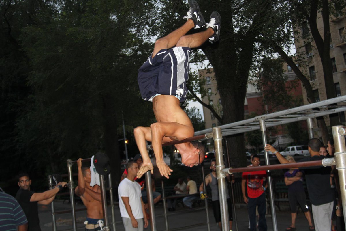 BarStarzz tweet media