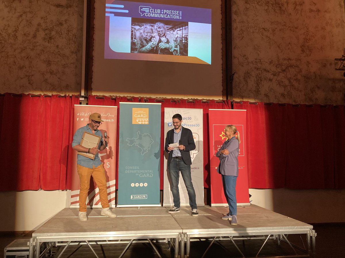 Bravo 👏 Mika Anisset photographe de <a href="/MidiLibreNimes/">Midi Libre Nîmes</a> récompensé par le <a href="/ClubPresse30/">Club de la presse 30</a> pour sa formidable photo des sœurs Pichon publiée dans nos colonnes. La technique du photographe 📸 n’est rien sans la grande part d’humanité dans le regard. <a href="/OBiscaye/">Olivier Biscaye</a> <a href="/Bec_Emilie/">Émilie Bec</a>