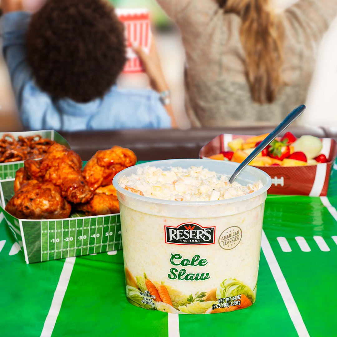 The most important rule for game day: Never show up empty-handed 😉 

What's your go-to dish to pair with football? 🏈 #Resers #ProudSponsorofGoodTimes