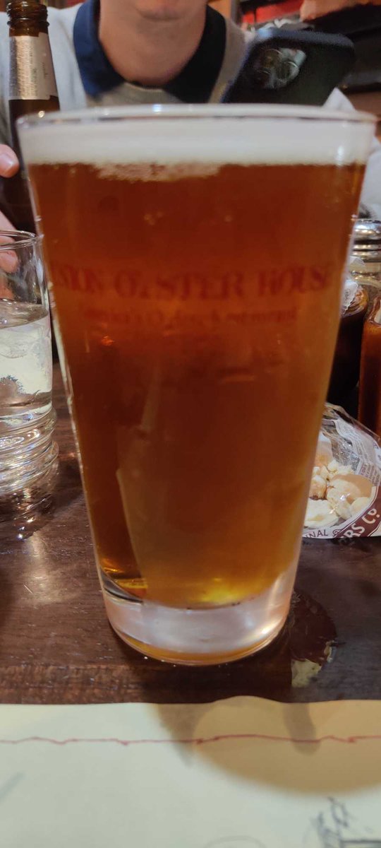 Keanu_BeerScale's tweet photo. | Boston Lager |
Beer Rating: 3.75/5 Stars🌟

It offers a robust and balanced flavor profile, with caramel malt sweetness dancing alongside a gentle hop bitterness. It's a beer that doesn't overwhelm but keeps you coming back for more. (5.0%)

#boston #Massachusetts #lager #beer https://t.co/i0qCKdmreD