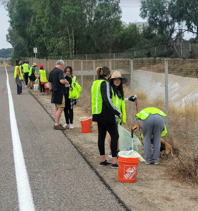 iloveacleansd's tweet photo. Thousands of #SanDiegans will unite to preserve the health of over 100 neighborhood parks, canyons, creeks, and beaches TOMORROW for Coastal Cleanup Day! 🌎From kayaks to local streets, residents will join volunteers across 150 countries in preserving our shared #environment. https://t.co/1i3CvBupAN