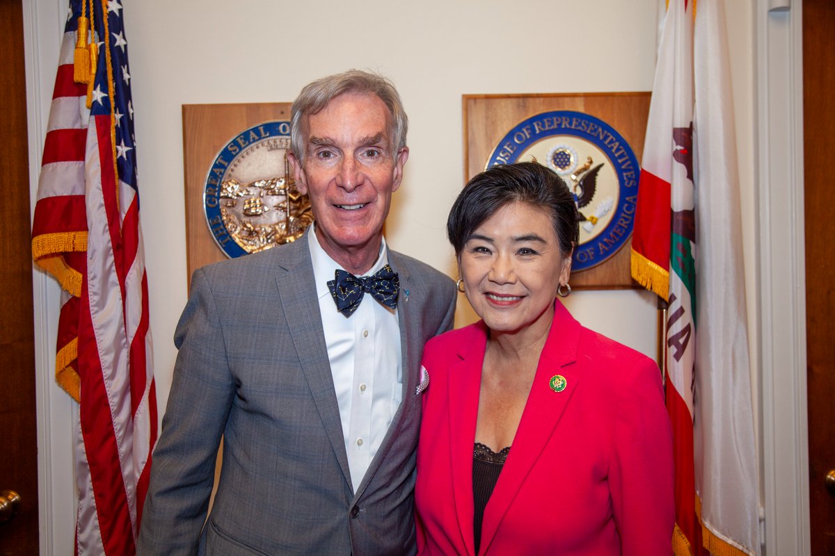 Bill Nye (@billnye) on Twitter photo Had big fun on Capitol Hill advocating for planetary science exploration with my fellow <a href="/exploreplanets/">Planetary Society</a> members. We met with 21 offices from both sides of the aisle. Space exploration is a bipartisan issue and brings people together. Let’s explore the cosmos and change the world! Had big fun on Capitol Hill advocating for planetary science exploration with my fellow <a href="/exploreplanets/">Planetary Society</a> members. We met with 21 offices from both sides of the aisle. Space exploration is a bipartisan issue and brings people together. Let’s explore the cosmos and change the world!