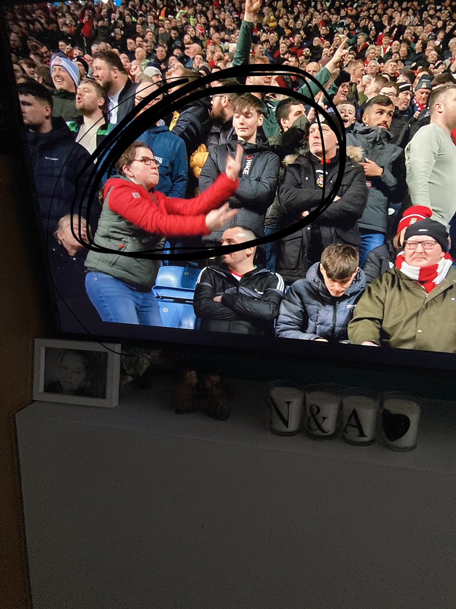 Amylovell11's tweet photo. 3 episodes in watching welcome to Wrexham series 2!! This person is given me life, the passion of hating the opposing team!!! Just brilliant!! @Wrexham_AFC @VancityReynolds https://t.co/5Nh0QJxIMU