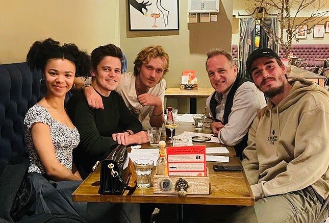 ଘ 230922 ଓ | © Tom Verica
— ❝#indiaamarteifio #samclemmett #freddiedennis and #coreymylchreest with Tom Verica for a reunion!❞