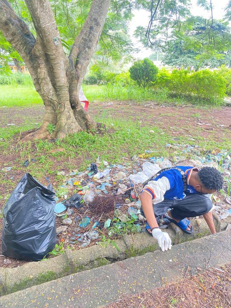 SustyVibes's tweet photo. The team in 📍Imo state university had an amazing experience executing their first-ever Street conference last Saturday. 

Swipe to see how it all went and give a shoutout to anyone you see in the comments. 👊🏾

#SustyVibersRock #WorldCleanupday2023  #SustyVibesWCD2023 #SustyVibes #staredownonpollution #EasternVibers #celebrateearth