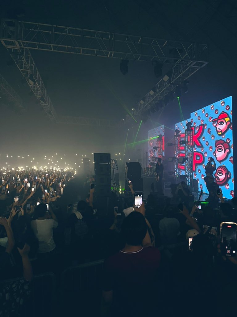 gi_narly's tweet photo. Neckdeep Mani La 🇵🇭🇬🇧 #NeckDeepMNL2023
#NeckDeepUK https://t.co/Rw9PrhGgTi