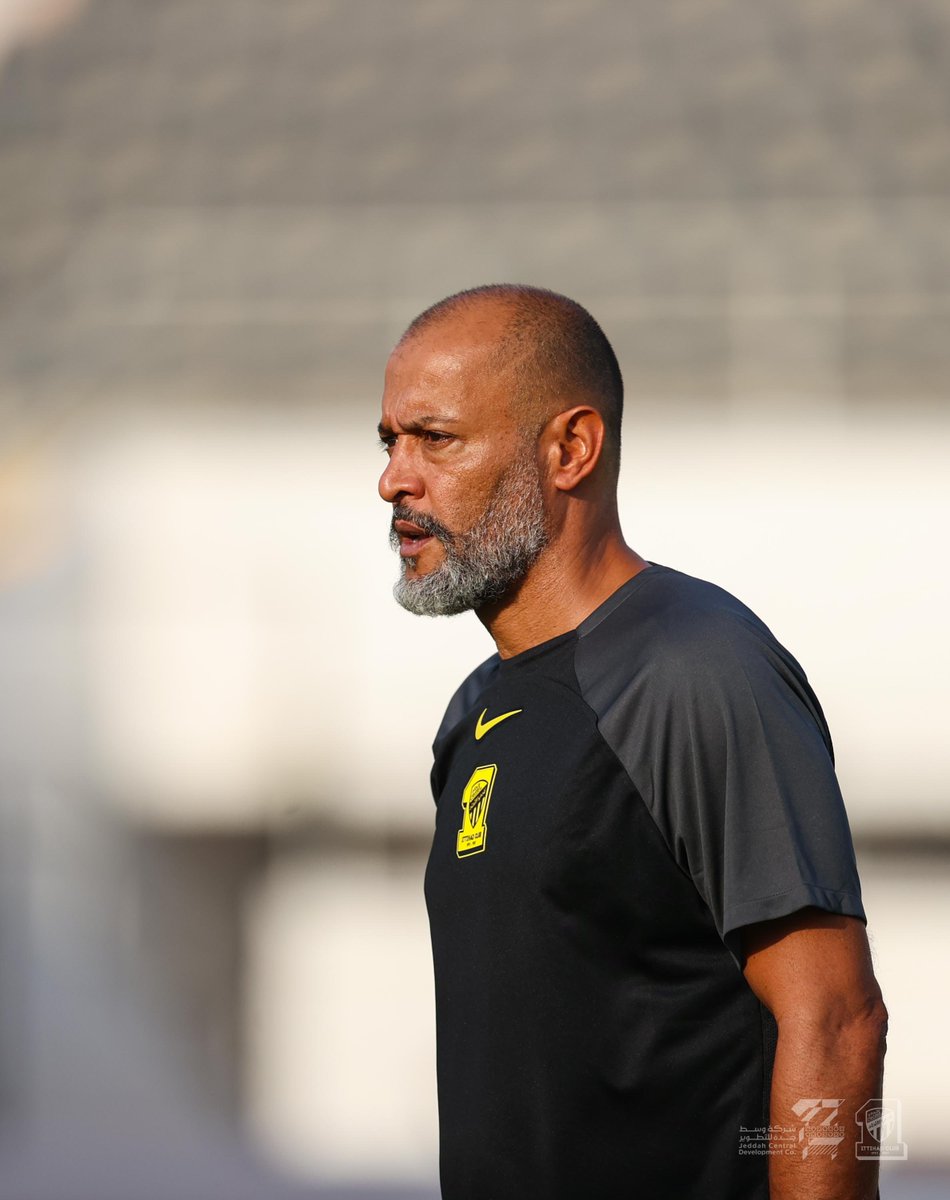 ittihad's tweet photo. ⚫️💛 https://t.co/Fq8tTd6QtD