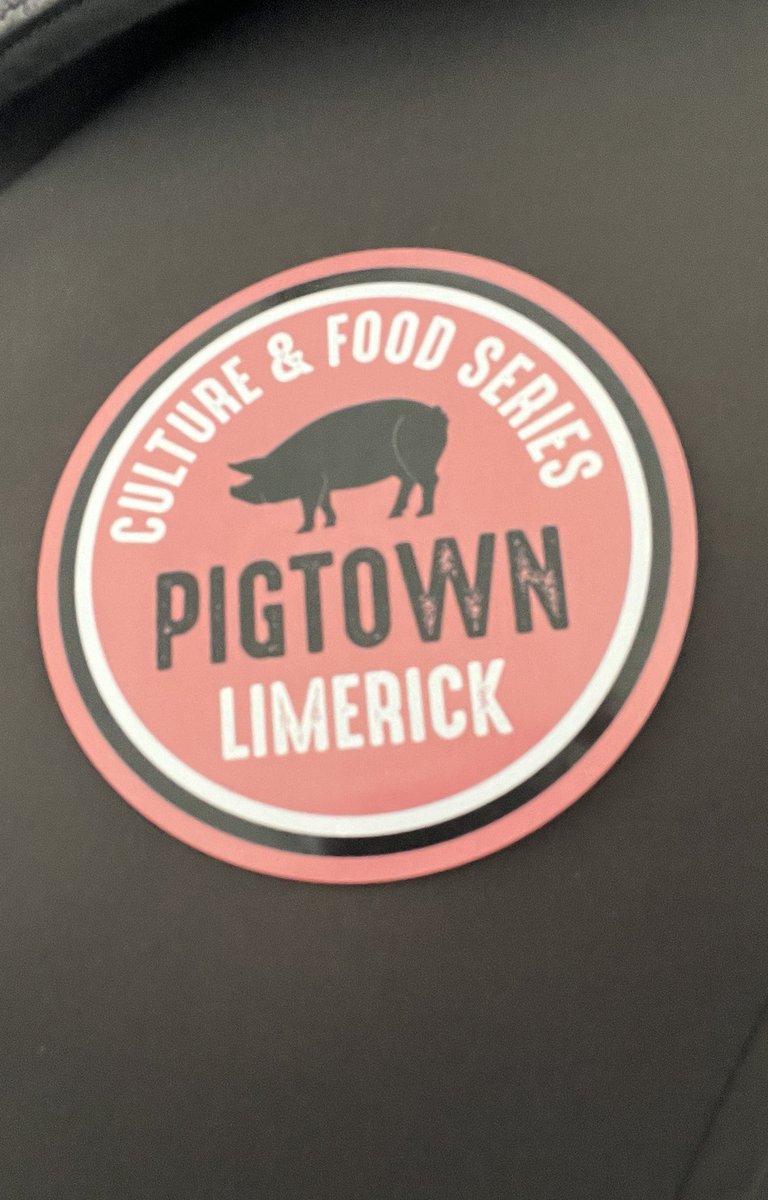 Laura Little tweet media