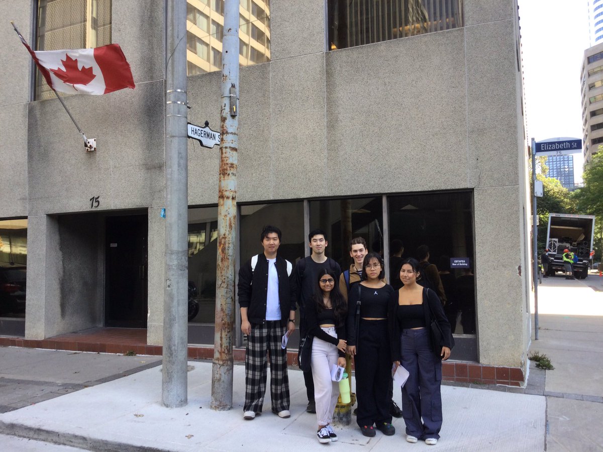 HousingNowTO's tweet photo. Starting another great project w/ a @UofTCities Multidisciplinary Urban Capstone Project (MUCP) student team, assessing the #AffordableHousing & #StudentHousing development opportunities on a surplus parcel of City land at Elizabeth & Hagerman in #TOcore!
https://t.co/oqkDmZfAbk https://t.co/Tt1swKWZ5d