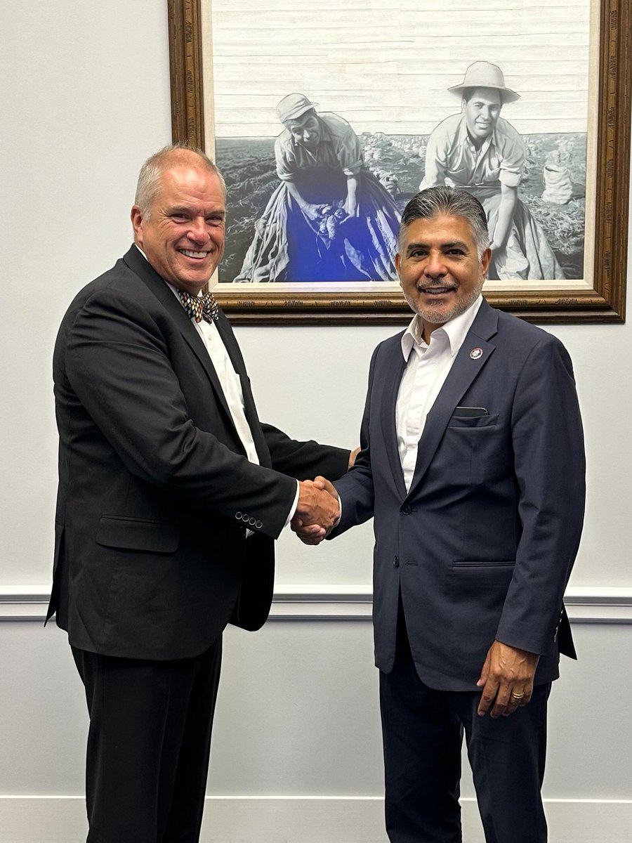 CMAdocs's tweet photo. #CMADocs President Dr. Donaldo Hernandez has had great conversations this week in DC with @RepCardenas, @JayObernolte &amp; @RepScottPeters about the critical need for residency positions to train more physicians, as well as providing a Medicare inflation update through #HR2474. https://t.co/diu7JagLuG