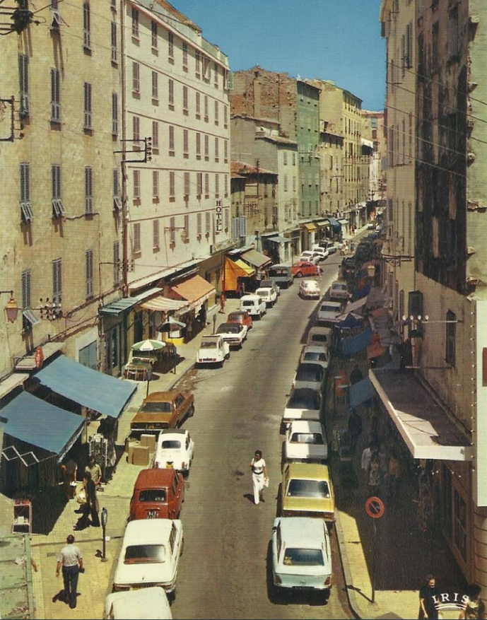 Memoire2cite's tweet photo. [20] [2A] Corse du Sud Ajaccio 1970 les voitures rue Fesch https://t.co/t2H0qIYxO9