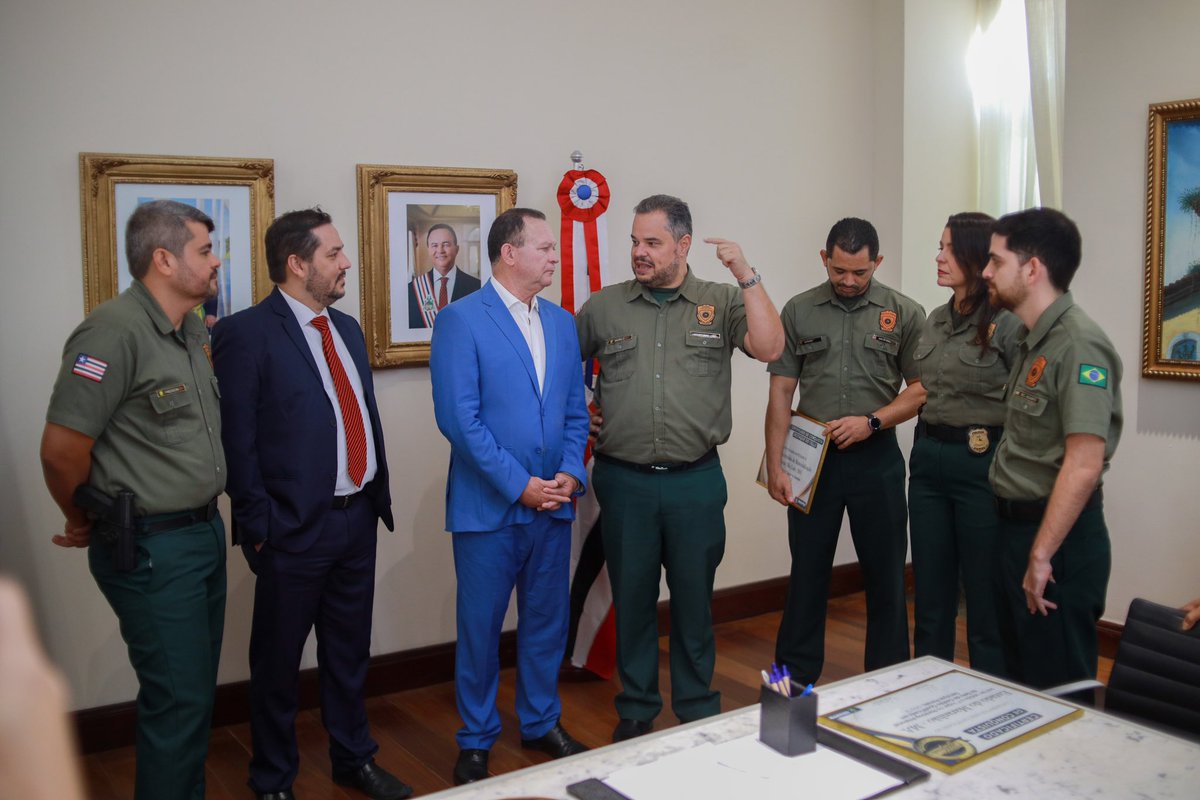 carlosbrandaoma's tweet image. Bom diálogo com o presidente do Senapen, Rafael Velasco, e gestores das unidades prisionais maranhenses premiadas como as melhores do Brasil. O Maranhão também ficou em primeiro lugar no percentual de pessoas privadas de liberdade inseridas em atividades educacionais e laborais.