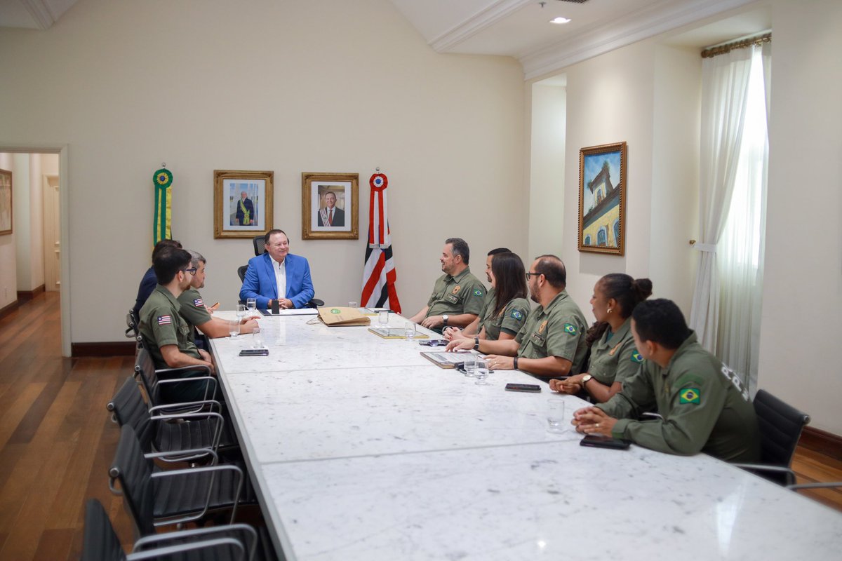 carlosbrandaoma's tweet image. Bom diálogo com o presidente do Senapen, Rafael Velasco, e gestores das unidades prisionais maranhenses premiadas como as melhores do Brasil. O Maranhão também ficou em primeiro lugar no percentual de pessoas privadas de liberdade inseridas em atividades educacionais e laborais.