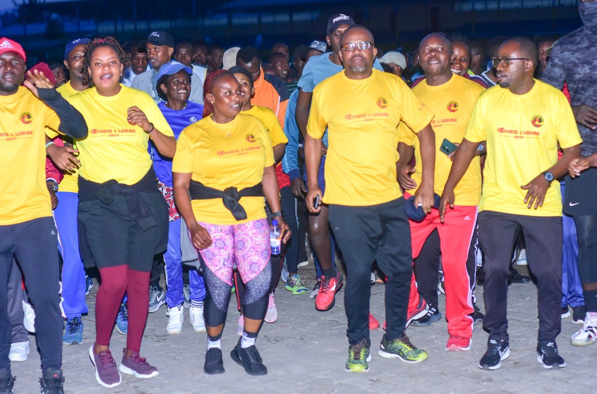 The Musanze District Night Run encourages a healthier lifestyle for our community. Running, walking, or even strolling under the night sky is a fantastic way to boost physical fitness and mental well-being. #VisitRwanda #VisitMusanze