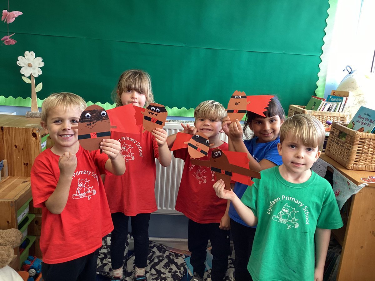 Llysfaen2029's tweet image. #1CS are super proud of their ‘Supertatos’ and quite rightly so!  #EA #ACL #LLC #Supertato #SuperMeSuperYou 🦸‍♀️ 🦸🏽‍♂️