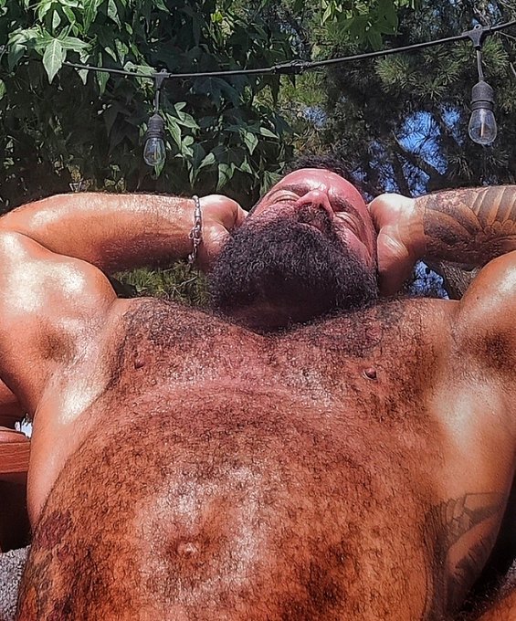 Watch lostinbears's leaked NSFW photo on TwXstars