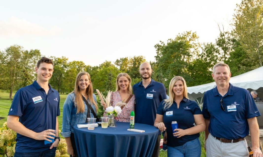 ☀️Hello, Friday! A few members of the Wise Financial crew here, sending warm wishes for an amazing weekend ahead!